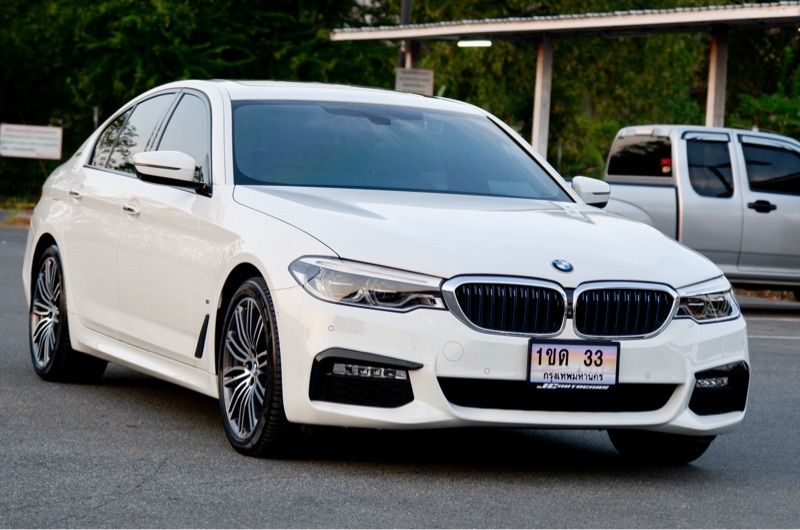 BMW G30 530e Plug-In Hybrid M-Sport จดทะเบียนปี 2019 Top Fulloption เจ้าของเดียวออก BMW Thailand ประวัติศูนย์ทุกระยะวิ่งน้อยครับ