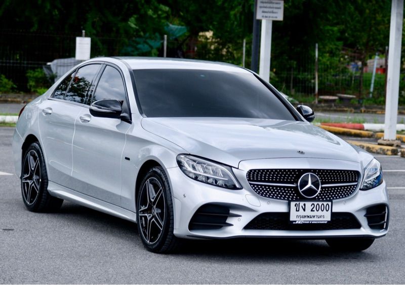 Benz C300e Plug-in AMG Sport Minorchange ปี 2022 รถศูนย์ Benz Thailand Fulloption เจ้าของเดียใวิ่งน้อยครับ