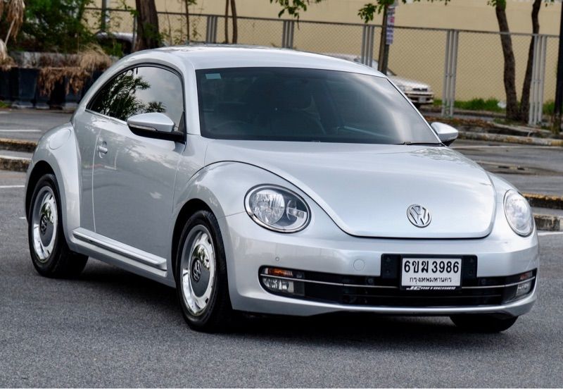 VW Beetle 1.2 TSI Turbo DSG ปี 2013 Fulloption รถเจ้าของเดียวประวัติครบพร้อมใช้เลยนะครับ
