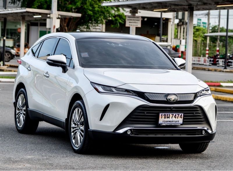 Toyota Harrier 2.5L Hybrid Z Premium Leather Top Fulloption ปี 2024 รถเจ้าของเดียว Service Toyota Thailand วิ่งน้อยประวัติครบครับ